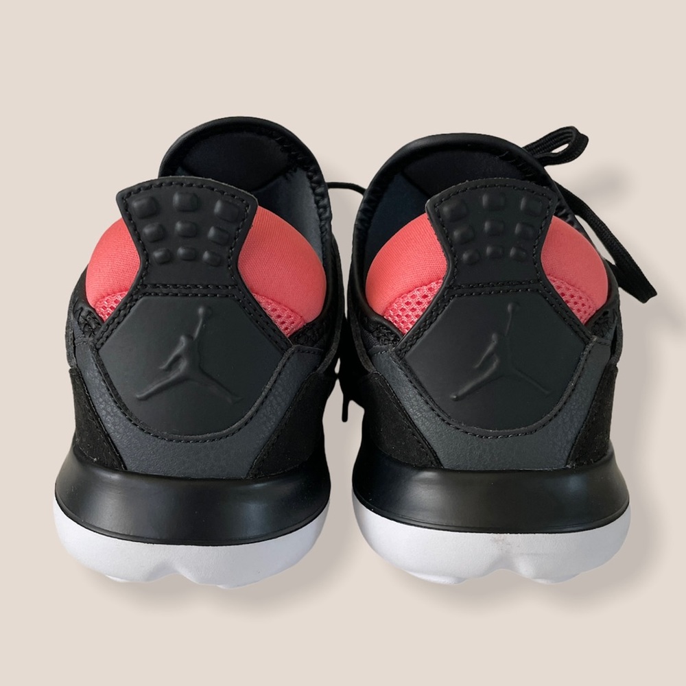 Nike Jordan Fly 89 Black/Hyper Peach Kid Size 5.5